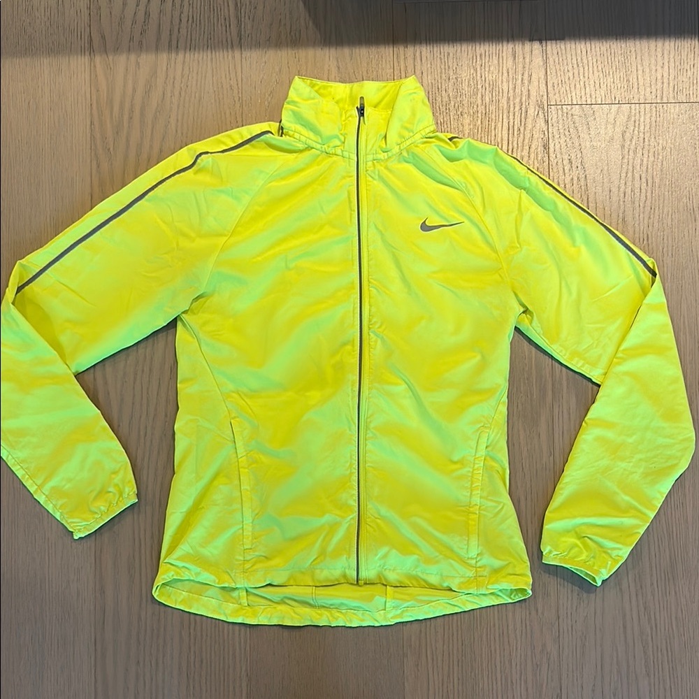 Rare Nike Women's Volt Pacer Jacket